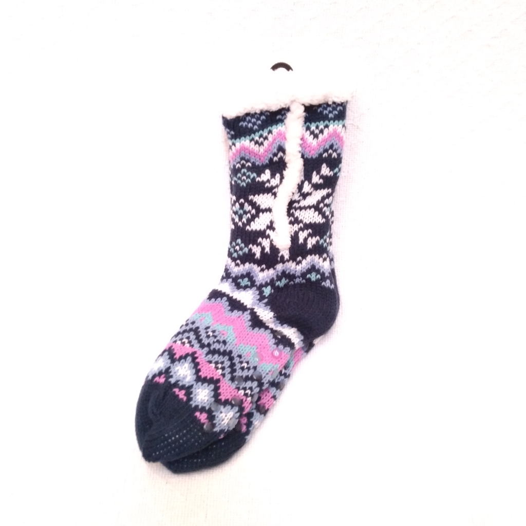 Nwot Comfy Snowflake Slipper Socks